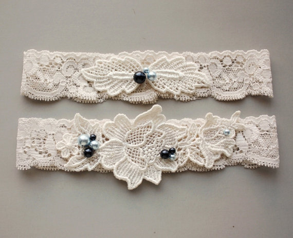 Handmade artsy vintage bridal wedding garter from etsy